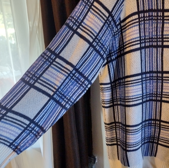 Knit sweater - Picture 6 of 7